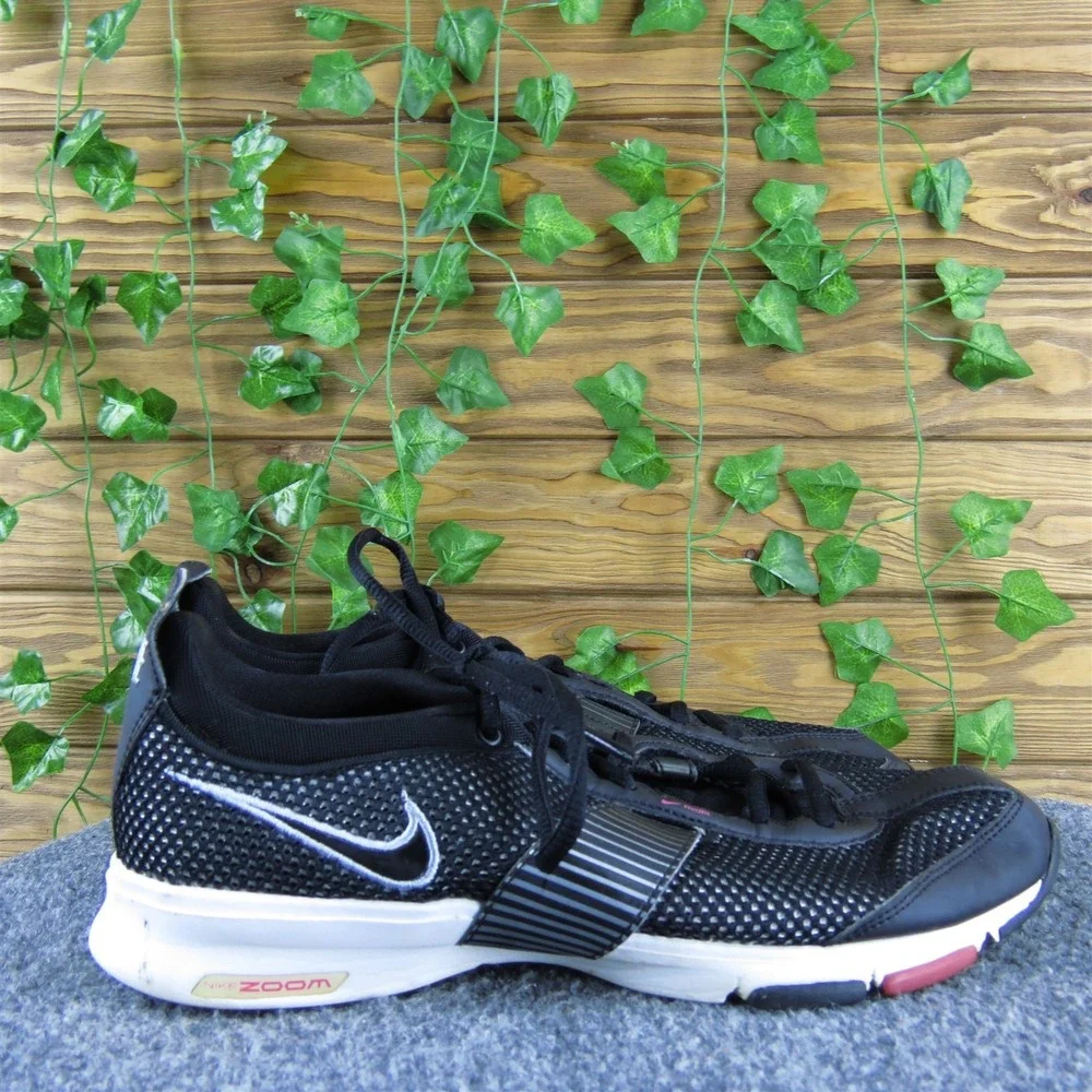 Nike Women Zoom Essential II Sneaker Black Synthetic Sz 9 Medium‎  Used 2025
